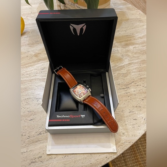 TechnoMarine Red Square Watch RSQC26 quartz chronograph 42mm mens Swiss Parts - Picture 11 of 12